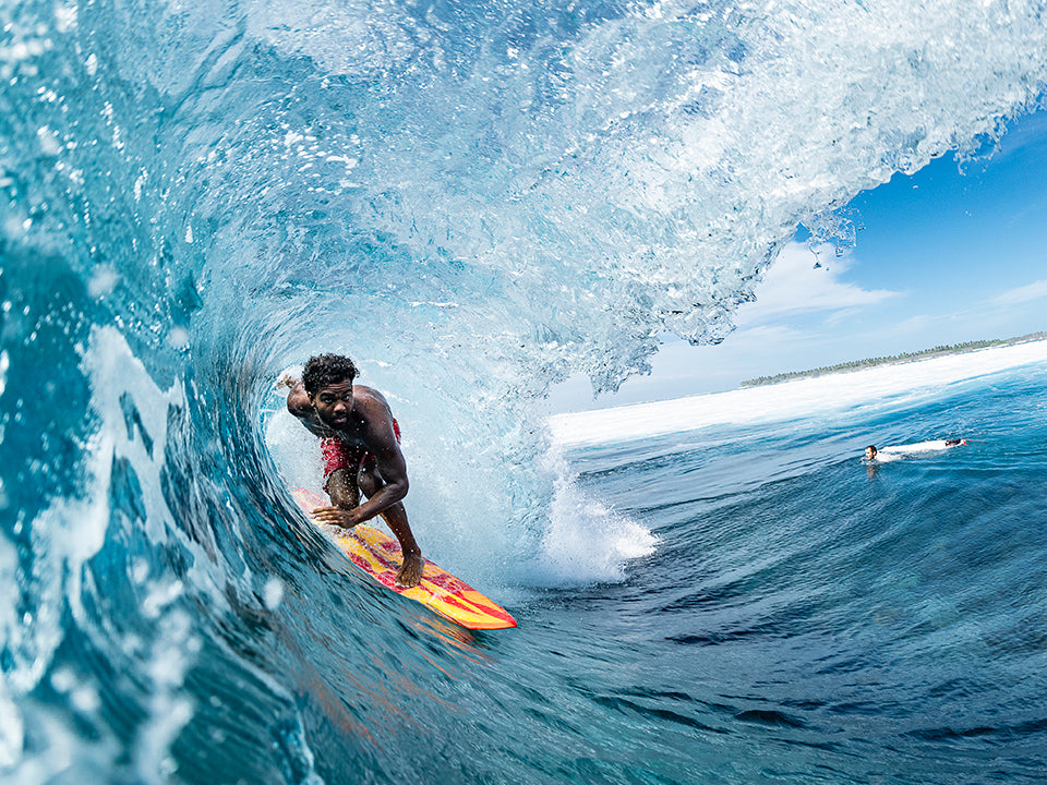 Ambassador Hunter Jones Surfing
